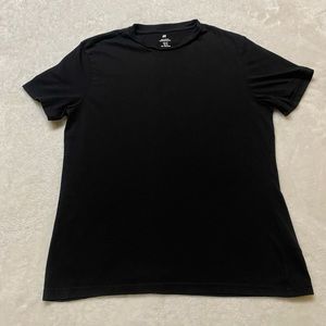 H&M black shirt size: Medium